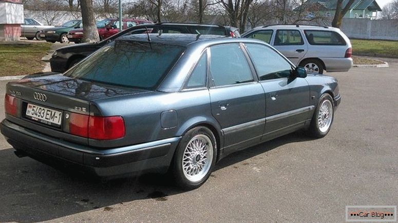 Audi 100 C4 2,3
