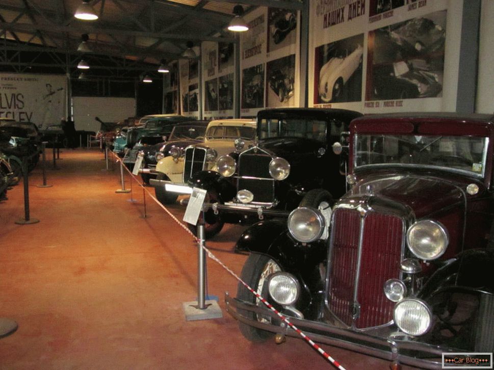 Museo de coches retro en Zelenogorsk