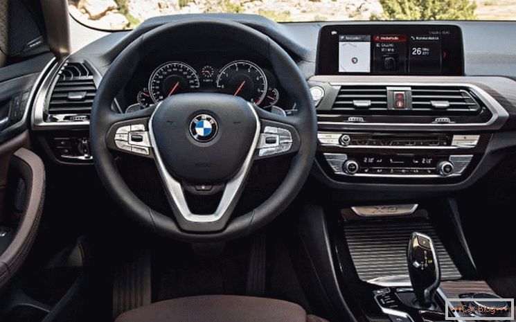 La tercera generación del BMW X3 ha resultado más que el antiguo BMW X5.