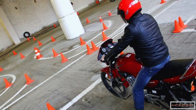 cómo obtener una licencia de motocicleta