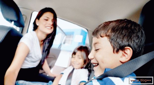 Los niños pueden convertirse en una fuente de contaminación para los coches.