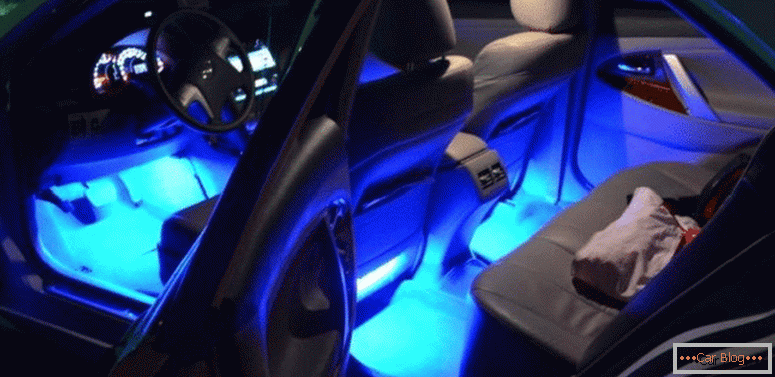 Cómo hacer luces en el coche con sus propias manos.