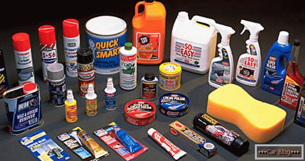 Hoy en día existe una amplia gama de productos de limpieza para automóviles.