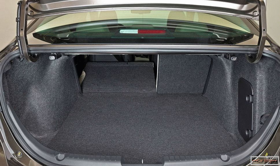 Mazda 3 - rack