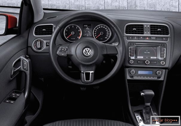 Dentro del Volkswagen Polo hay un acabado de muy alta calidad de los asientos.