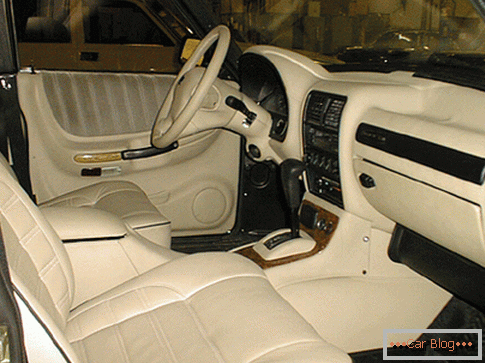 GAZ 31105 tuning de Chrysler