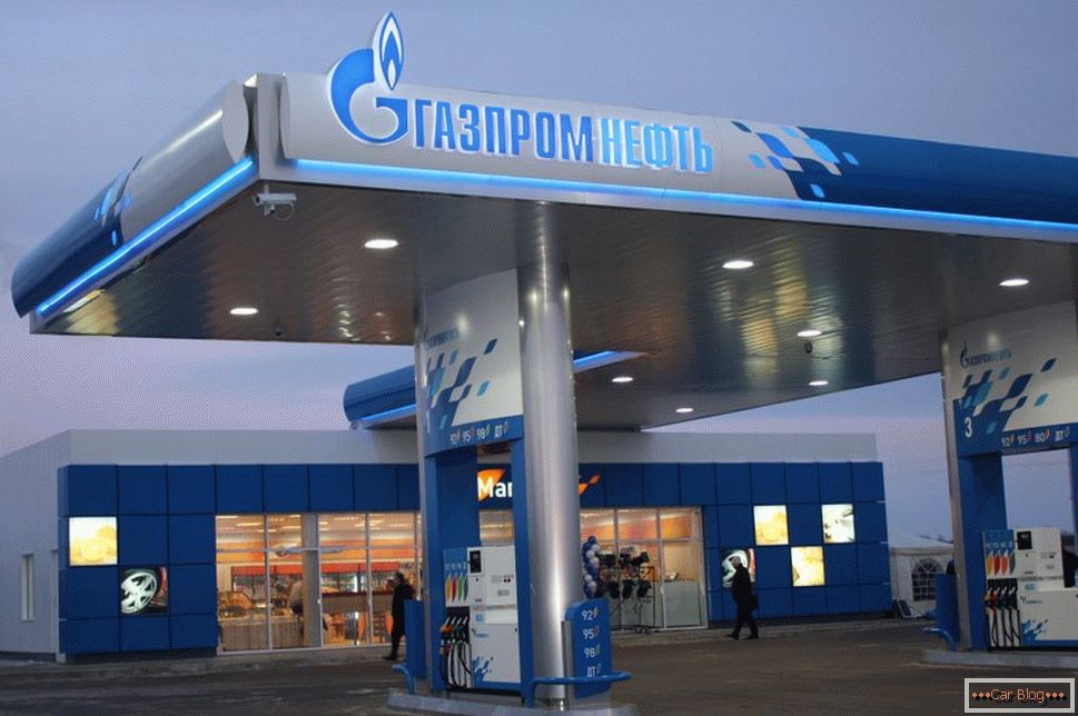 Gasolinera Gazpromneft de Rusia