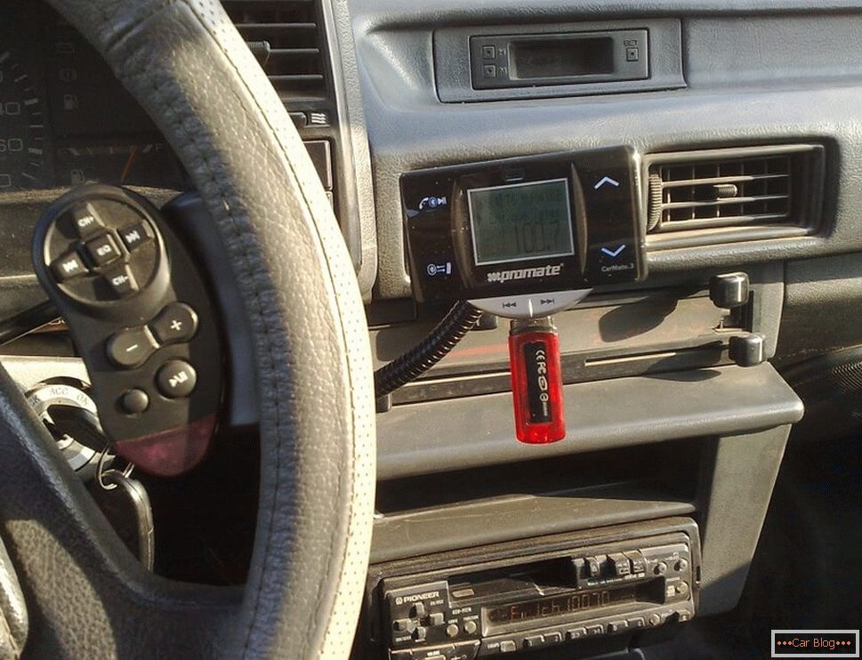 modulador de FM en el coche