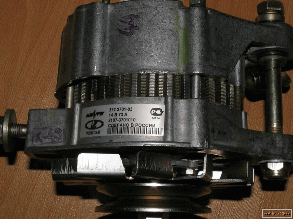 Generador para VAZ 2107-3701010