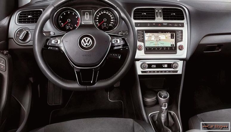 Cambiando el interior y el interior del coche. Volkswagen Polo