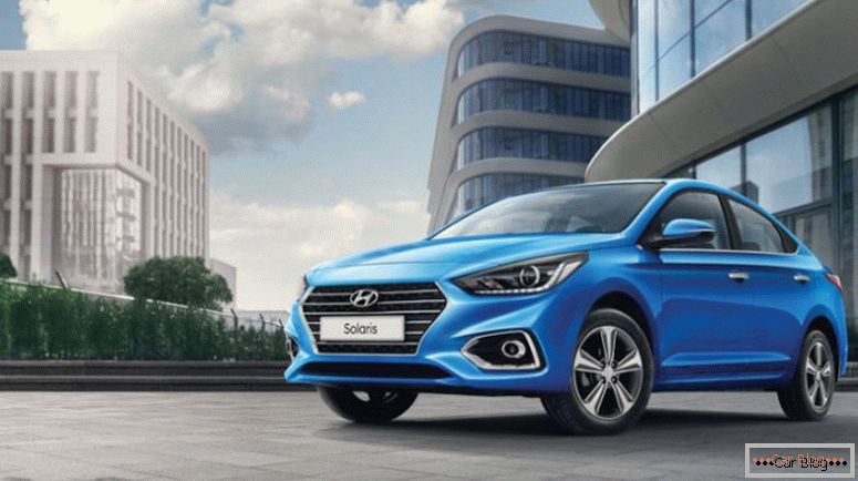 Revisión de la segunda generación de Hyundai Solaris.