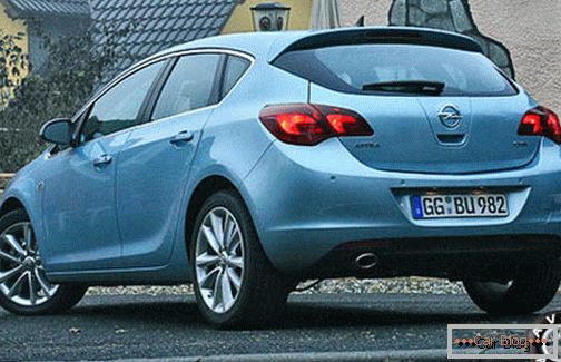 Opel Astra hatchback de liquidación