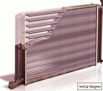 sistema de enfriamiento del motor del radiador