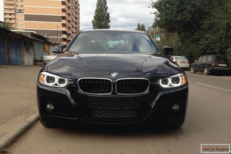 BMW 3 generación con kilometraje
