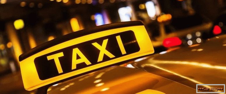 cómo alquilar un coche en un taxi