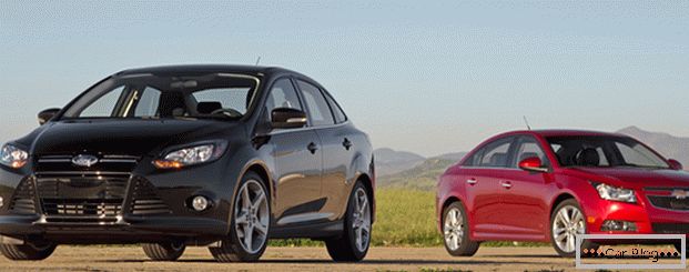 Ford Focus y Chevrolet Cruze: dos sedanes con un personaje similar